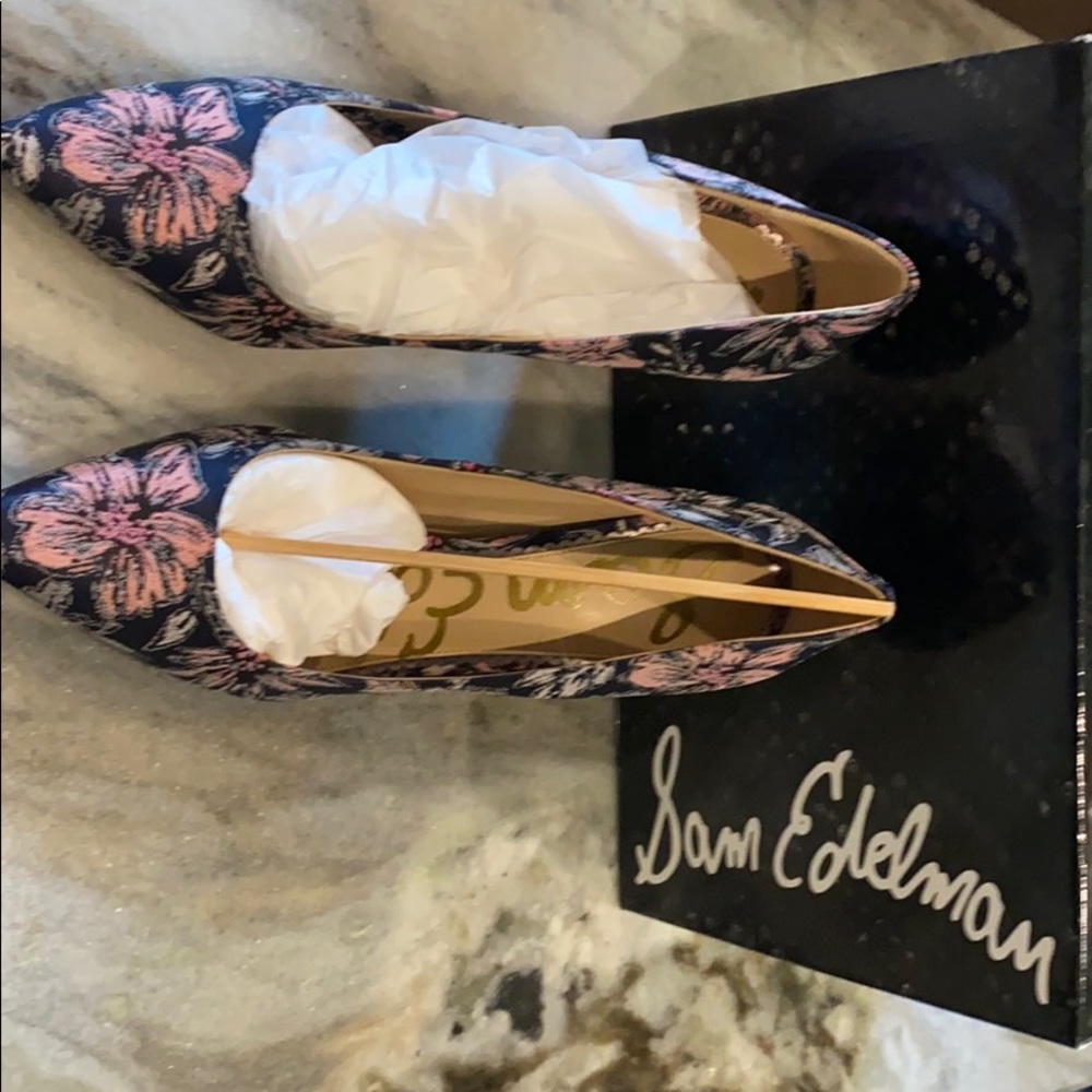 Shoes - Picture 2 of 2